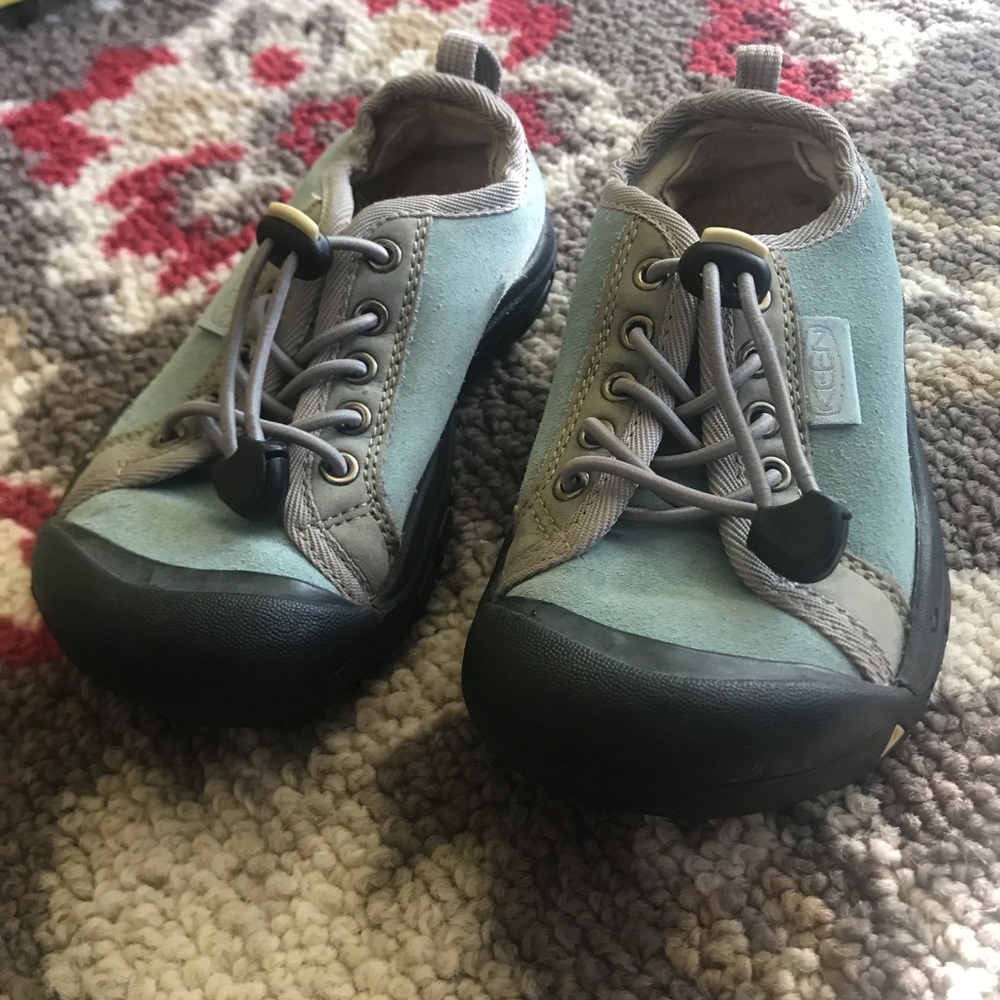 Children’s light blue Keen shoes size 10